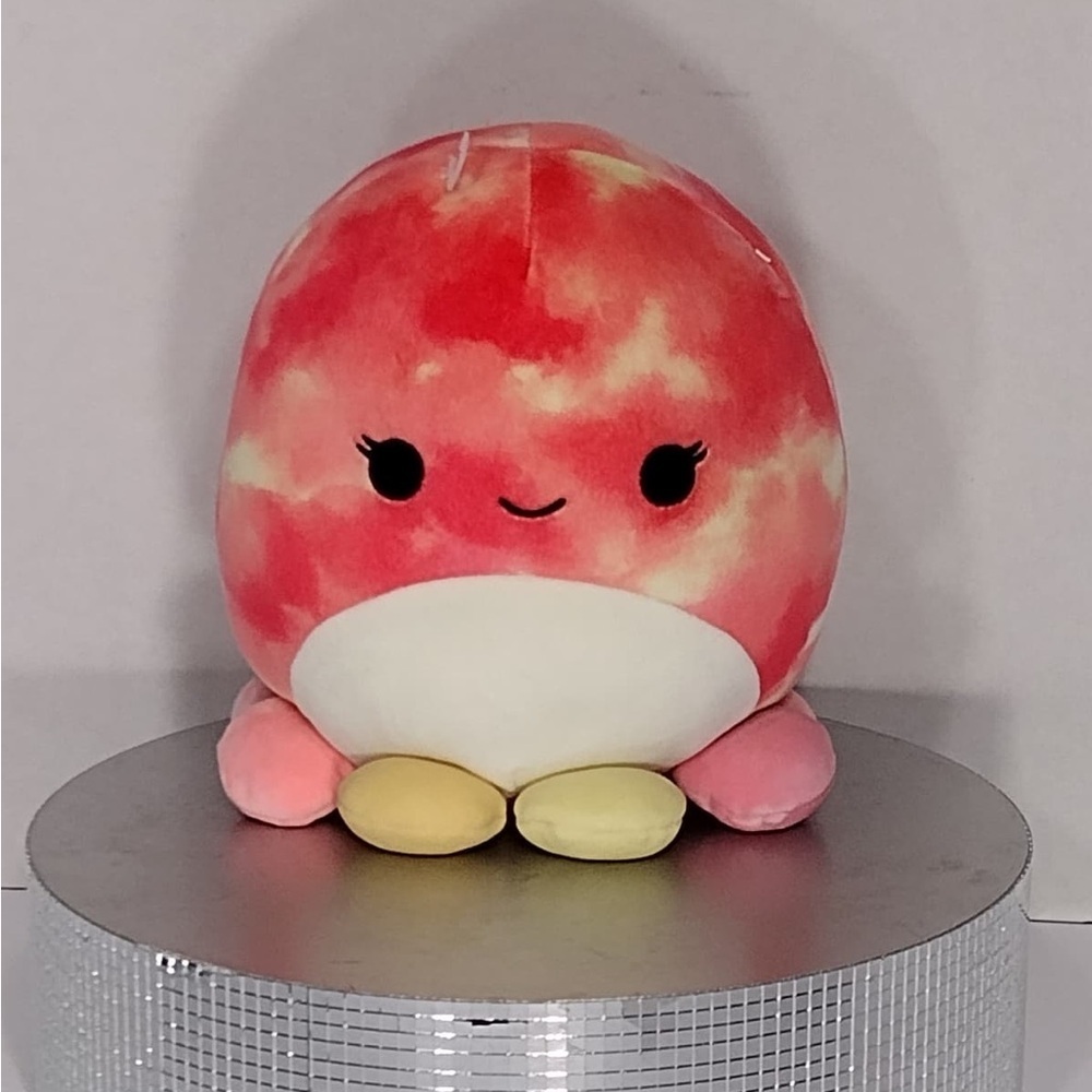 Squisnallow Tie-Dye Plush Octopus pre owned Exellent condition 8”